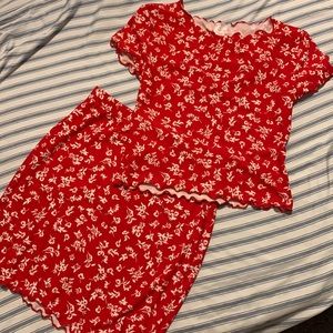 (2 Piece) Skirt + shirt